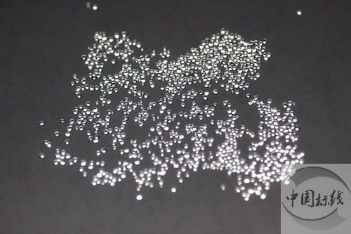 梅江金属表面处理厂喷砂玻璃微珠清理